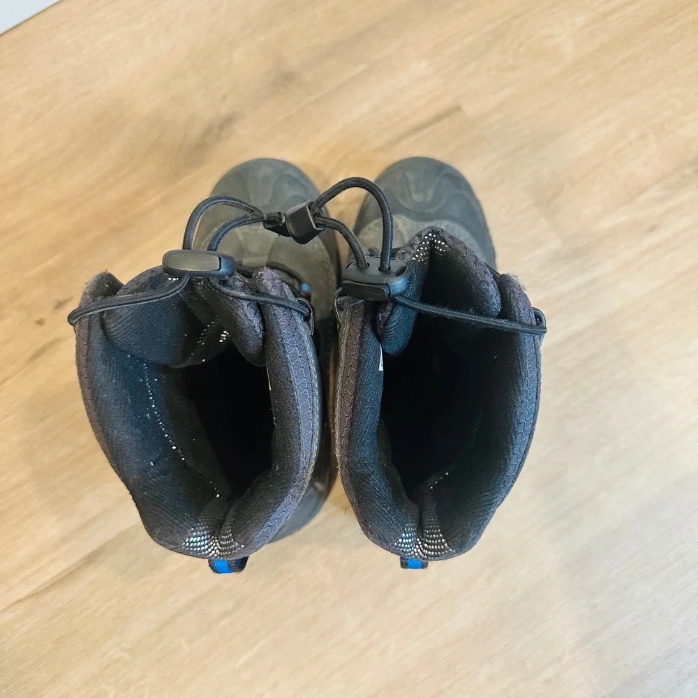 Columbia Bugaboot Plus IV Snow Boots‎ Kids Size 3 Grey Blue Waterproof Omni-Heat